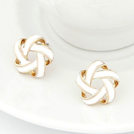 EXQUISITE easy match yarn bead Sweet ear studs white 202608