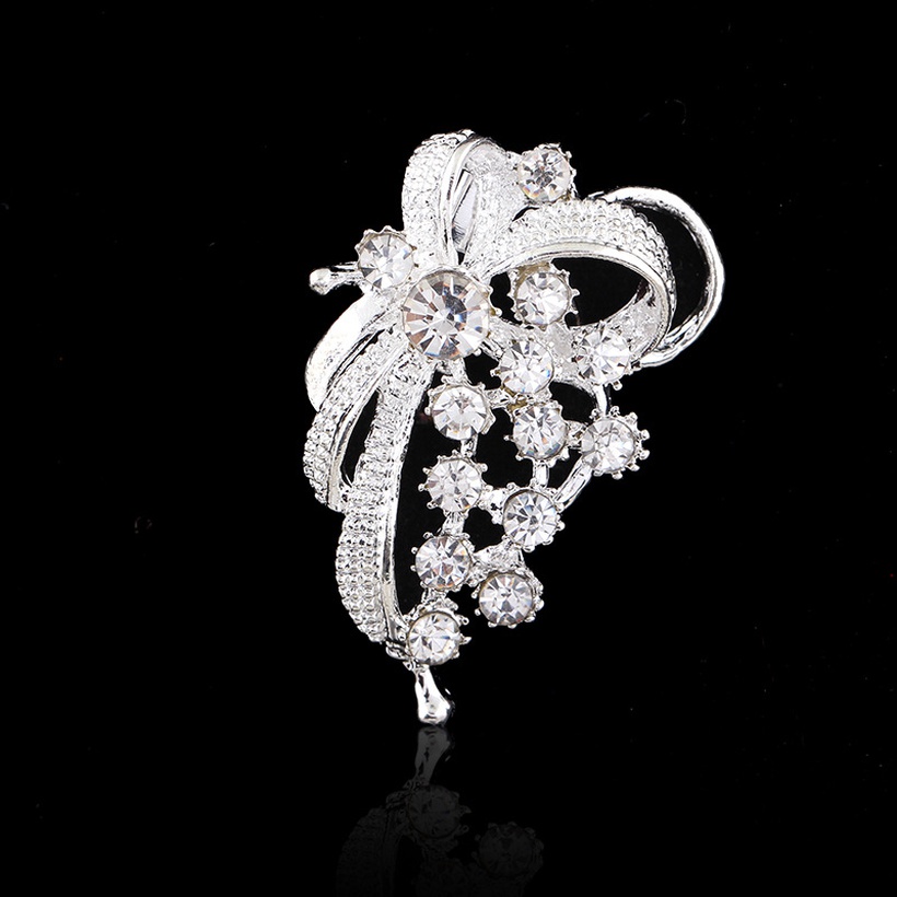 Bijoux Fantaisie Broches | Argent Plaqu Diamant Broche Corenne Style Nouvelle Mode Corsage Doux Arc Forme Charpe Boucle Vtements Accessoires - AD20648