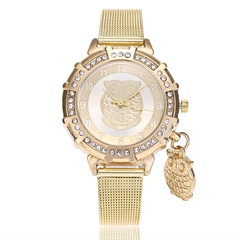 Mode Persönlichkeit Stahlgitter mit Eulen Anhänger Damen uhr Diamant Legierung Zifferblatt Quarz Armband Uhr Frauen
