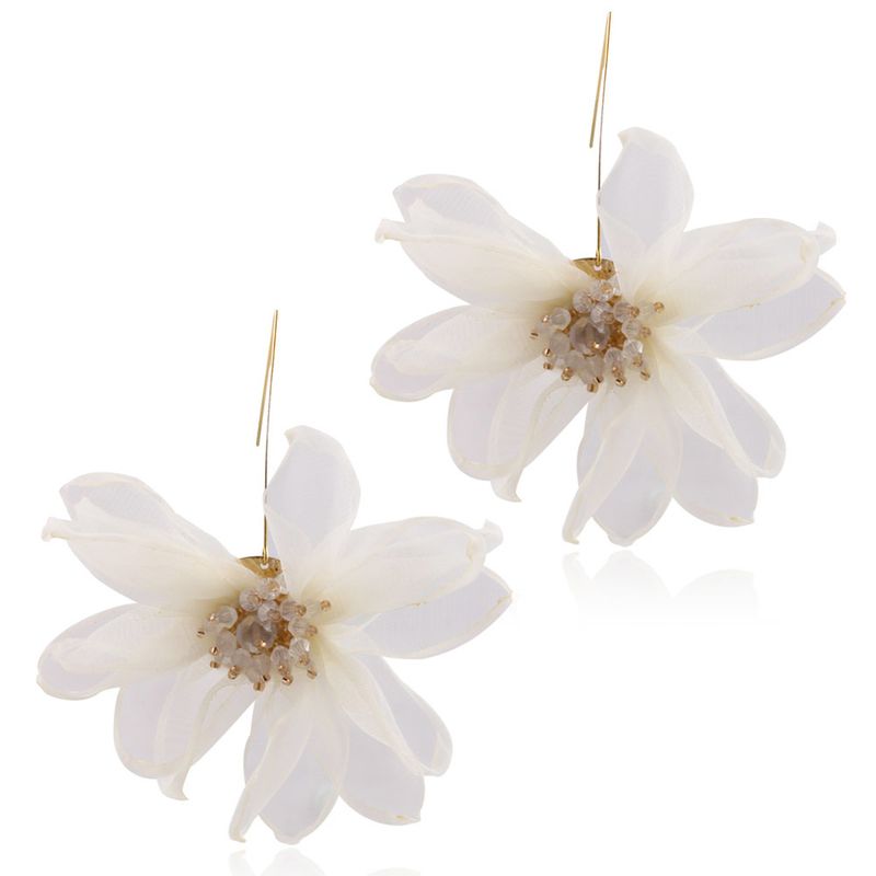 Alloy Korea Flowers earring  white NHNMD5004white