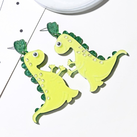 Amazon heiß verkaufte japanische und koreanische niedliche Internet-Prominente süße Haustier Ohrringe Mode Persönlichkeit Cartoon Monster grüne Dinosaurier Ohrringe Frauen's discount tags