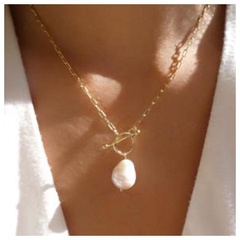 Jewelry simple and irregular pearl clavicle chain pendant wholesales fashion