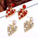 Fashion metal simple flash diamond peach heart temperament exaggerated earringspicture3