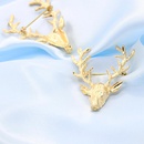Europe et Amrique Creative Elk Broche Or Bois Pin Cadeau De Nol Accessoires De Nol Cerfs Cadeau En Grospicture13