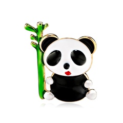 Ventes Directes d'usine Nouvelle Mode Personnalisé Bambou Panda Broche Polyvalent Alliage Dripping Huile Animal Corsage Spot
