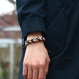 Europischer und amerikanischer neuer Schmuck Punk Fabrik Direkt vertrieb Retro Rindsleder Armband einfach gewebtes Leder Armband Armband Grohandelpicture2