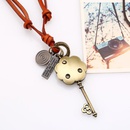 Vintage leather openwork flower alloy keychain NHPK138991picture4