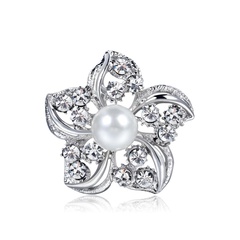 Neue koreanische Version der Corsage Mode Legierung Diamant Perlen Blume Kragen Nadel weibliche Brosche Stift Großhandel Spot