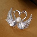 Style europen et Amricain Classique Swan Broche lgant Socialite Accessoires Zircon Perle Broche 850045picture2