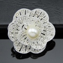 Mode Chaude Or Broche Ornement Blanc Perle Corsage Appropri pour Sac Vtements Accessoires Papillon Brochespicture6