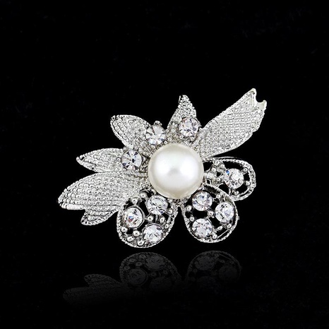 Elegante broche de flores de diamantes de imitación claro NHDR152156's discount tags
