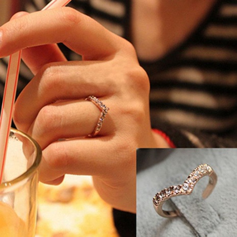 Fashion diamond-studded V-shaped ring NHDP154418's discount tags