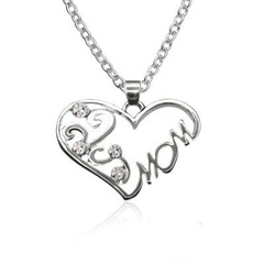 Necklace simple heart-shaped diamond English alphabet Mom mom necklace clavicle chain mother's day gift