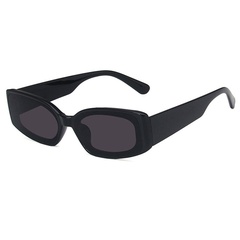 Bonbonfarbene kleine kastenförmige transparente Sonnenbrille für Frauen