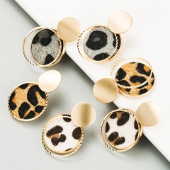 fashion  geometric round alloy double leopard earrings