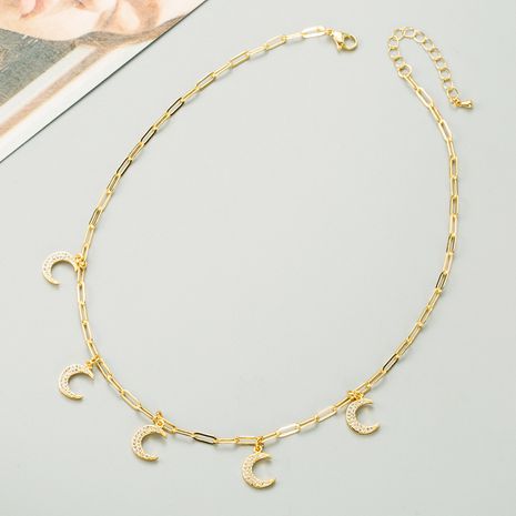 Moda nueva luna de lujo collar de circonitas con incrustaciones de oro chapado en cobre de 18 quilates's discount tags