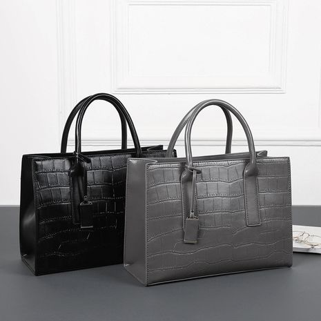 fashion large-capacity crocodile pattern one-shoulder messenger large handbags's discount tags