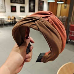 broad-brimmed fabric hair bands