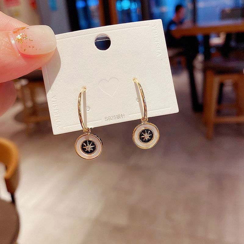 Korean  925 silver needles simple  natural shell circle  diamond  earrings