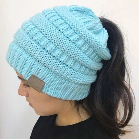 knit pure color woolen hat's discount tags