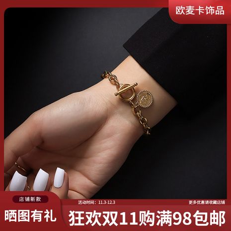 fashion simple  OT buckle bracelet's discount tags