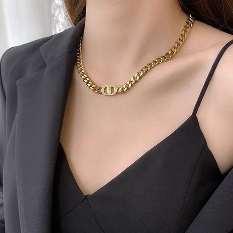 collier en acier titane avec chaîne épaisse en or's discount tags