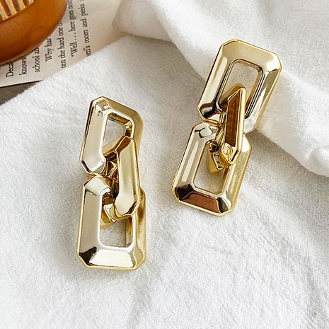 alloy chain simple golden earrings's discount tags