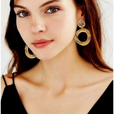 Retro alloy earrings's discount tags