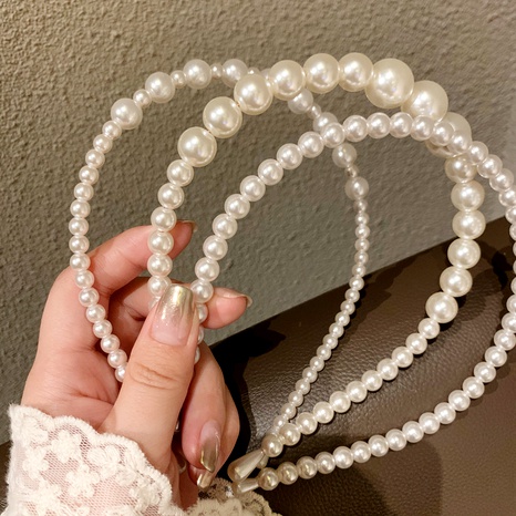 Diadema simple de perlas de Corea's discount tags