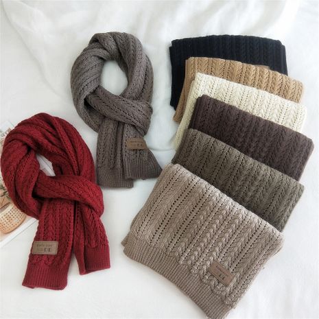 Nouvelle écharpe chaude épaissie en laine tricotée's discount tags