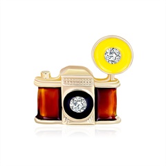 retro camera alloy brooch