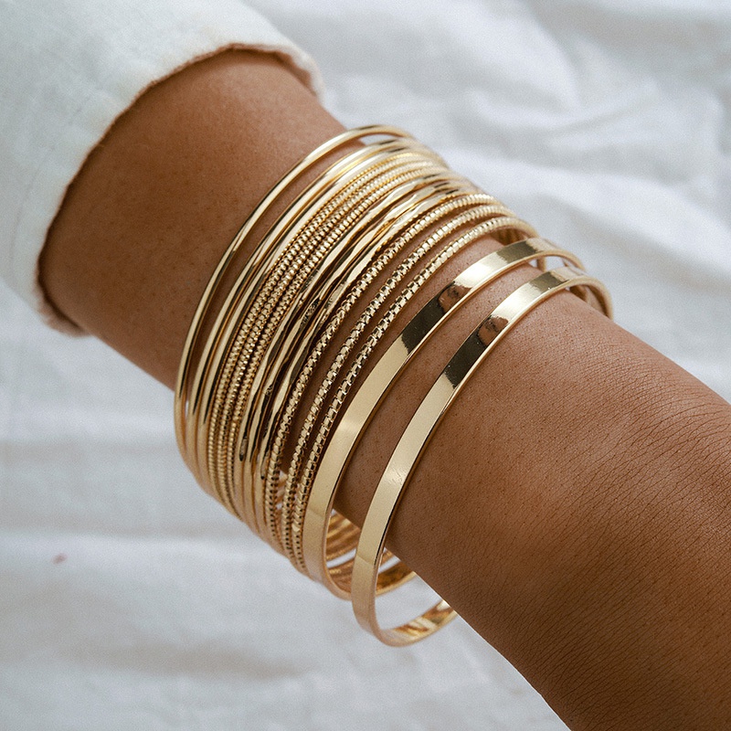fashion golden smooth bracelet set