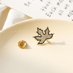 Maple leaf delicate brooch female cute anti-lightning V neckline wild simple suit shirt collar pin