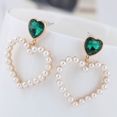 Boutique Korean Fashion Metal Sweet Peach Heart Pearl Stud Earrings