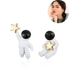 Fashion earrings cute astronaut small simple earrings