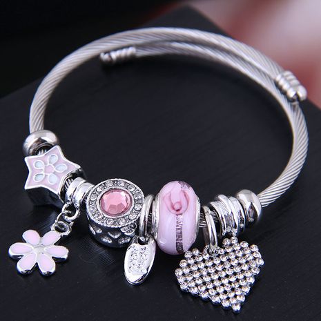 Mode métal sauvage simples fleurs lumineux amour pendentif multi-éléments accessoires bracelet personnalisé NHSC199642's discount tags