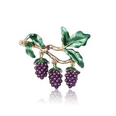Korean wild fruit jewelry fashion dripping grape brooch new women's brooch pin