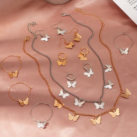 Fashion women's necklace wholesale new hot sale butterfly necklace simple alloy butterfly pendant clavicle chain women's discount tags