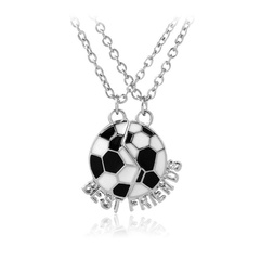 New fashion two-half stitching World Cup football necklace fashion football good friend pendant necklace