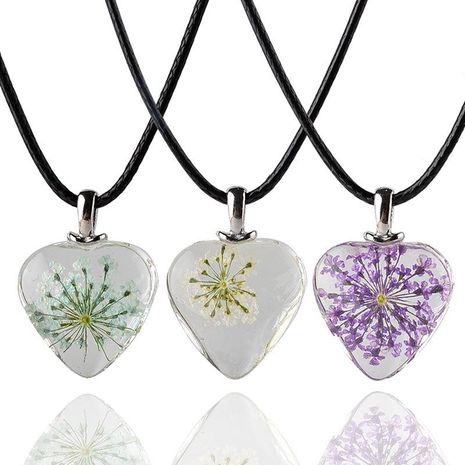 New Love Flower Pendant Necklace Heart Shaped Glass Dried Flower Colorful Specimen Acrylic Pendant Necklace's discount tags