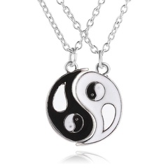 New round oil drop pendant necklace engraved letters Best Friends Tai Chi gossip good friend necklace