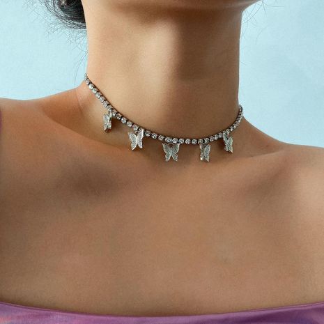 Nueva moda geométrica de una sola capa collar de circón tridimensional con diamante pequeño collar de borla de mariposa's discount tags