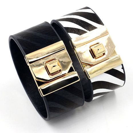 Européen et Américain Nouveau Accessoires Zebra Motif PU Cuir Personnalisé de Femmes Large Bracelet Multi-Couleur Socialite Bracelet En Gros's discount tags