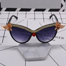 fashion new hot sale Metal Butterfly Diamond Cat Eye Magnetic Sunglasses Women Vintage Carved Sunglasses Wholesalepicture12