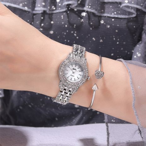 Venta al por mayor cadena de metal de diamantes de imitación compacto para mujer reloj de cuarzo moda diamante diamante para mujer pulsera reloj decoración reloj's discount tags