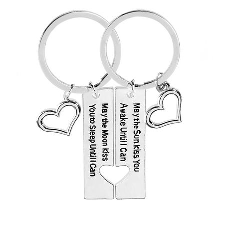 hot keychain couple keychain heart-shaped splicing keychain pendant jewelry Valentine's Day gift wholesale nihaojewelry's discount tags