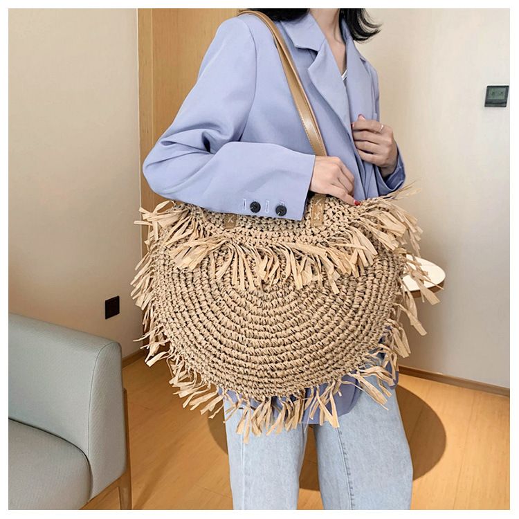 summer new hollow tassel bag shoulder woven straw bag spike paper woven bag beach bag fashion bag wholesale nihaojewelry NHGA220972