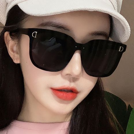 Gafas de sol de moda coreana gafas cuadradas nuevas gafas de sol estrellas señoras marea gafas de sol al por mayor nihaojewelry's discount tags