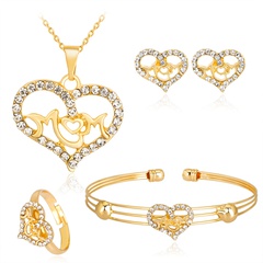 Moda coreana elegante letras huecas diamante amor collar pendientes anillo pulsera conjunto de cuatro piezas al por mayor nihaojewelry
