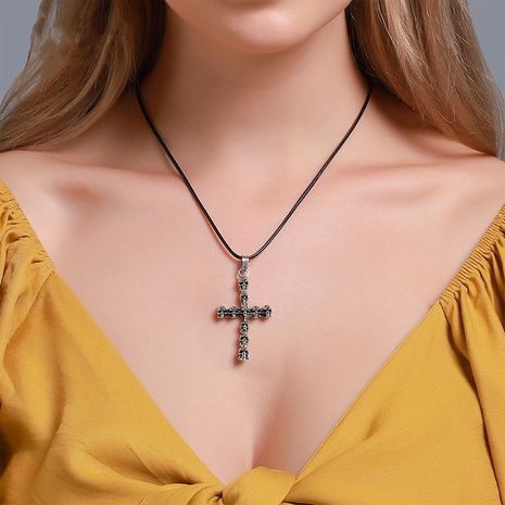 New Cross Necklace Retro Trend Skull Neck Chain Gothic Necklace Halloween Accessories wholesale nihaojewelry NHDP226263's discount tags